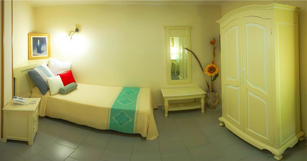Hotel Marini Sassari Bagian luar foto