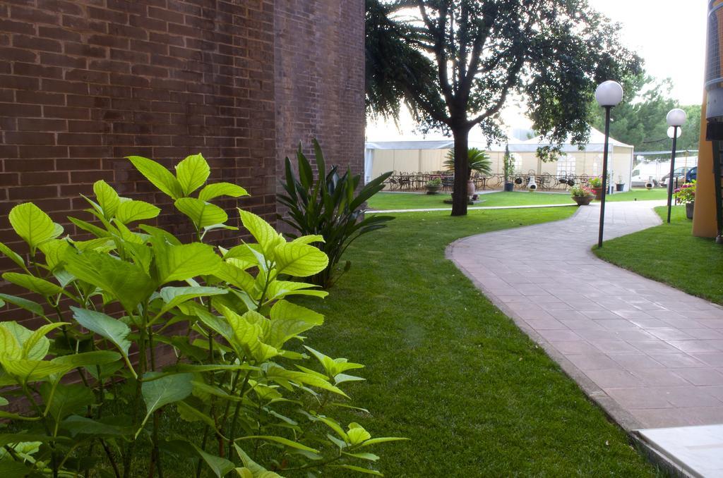 Hotel Marini Sassari Bagian luar foto