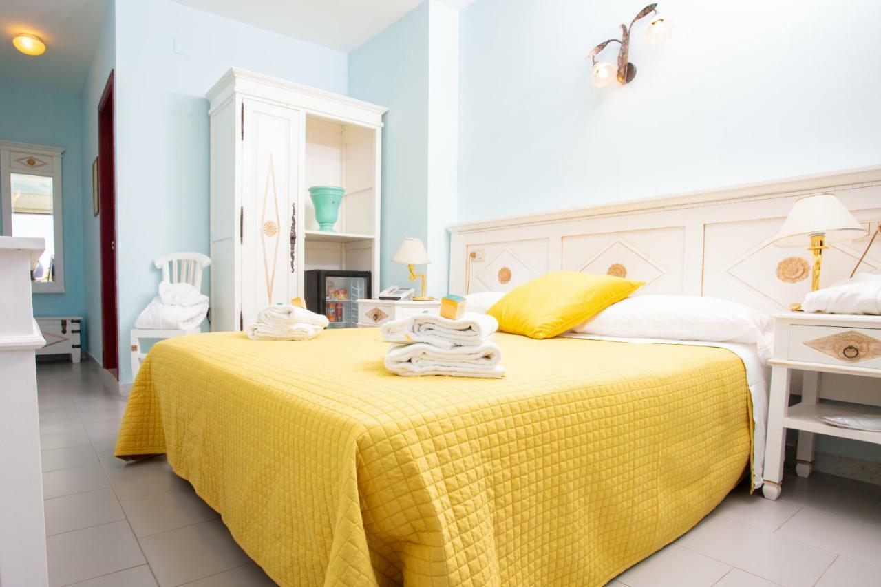 Hotel Marini Sassari Bagian luar foto