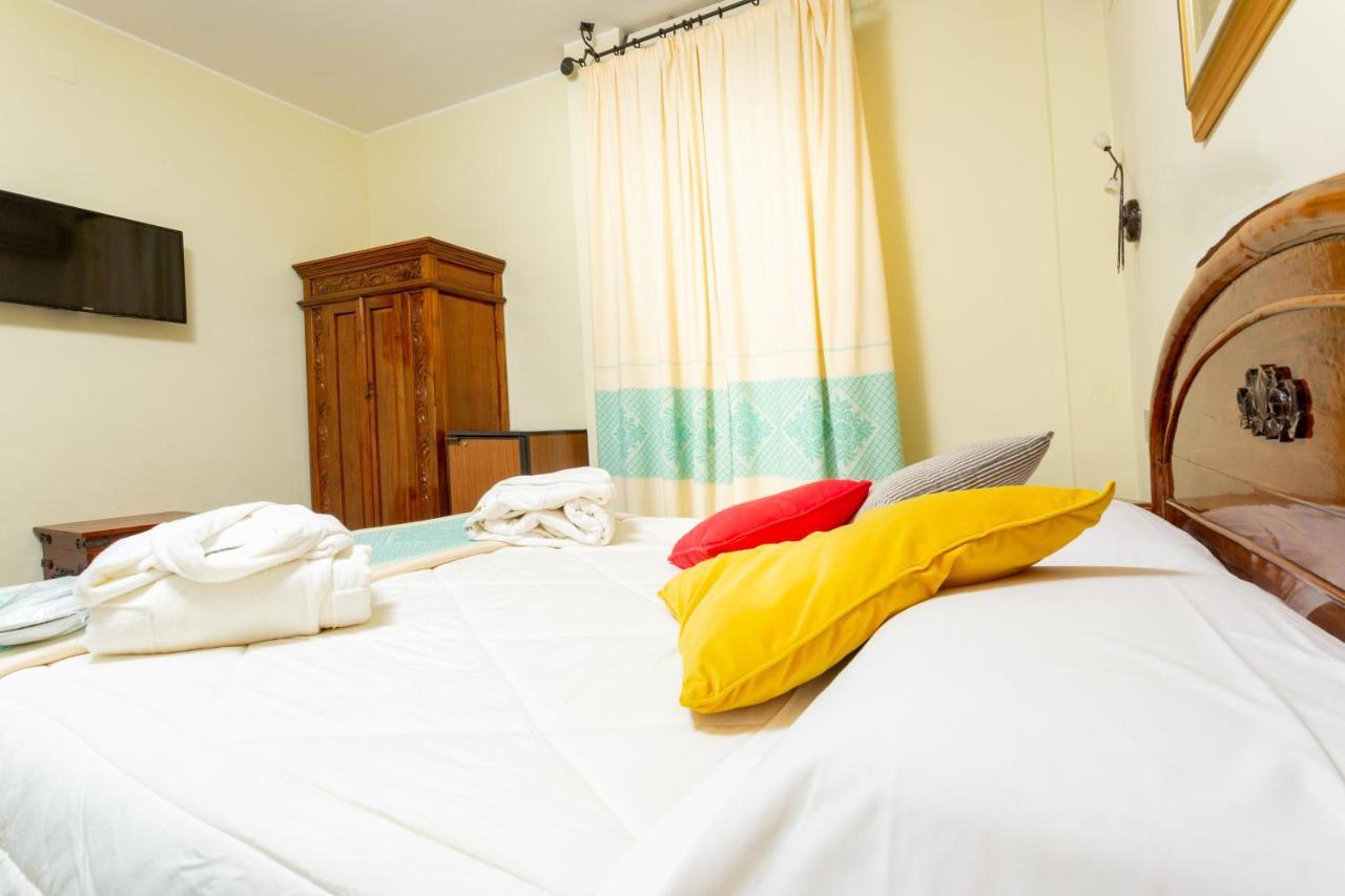 Hotel Marini Sassari Bagian luar foto