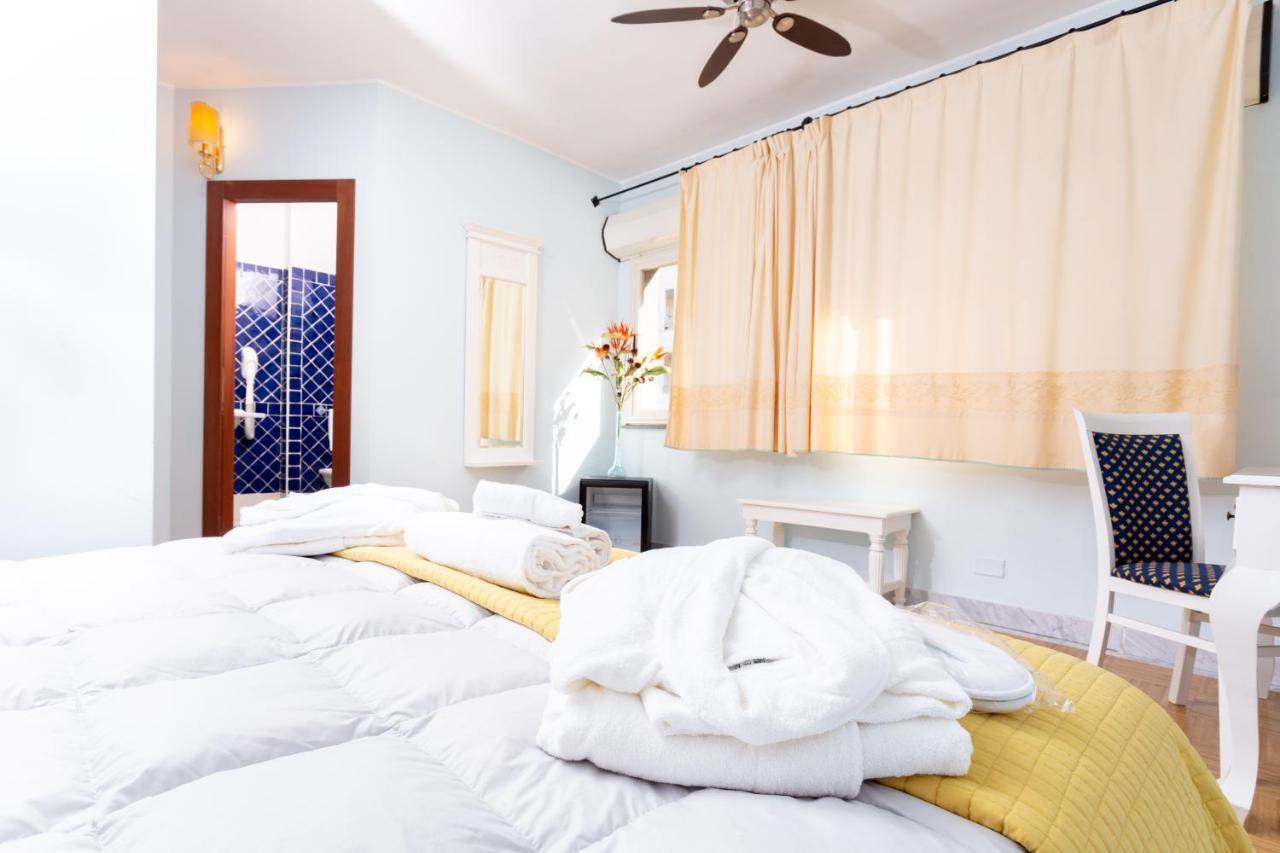 Hotel Marini Sassari Bagian luar foto
