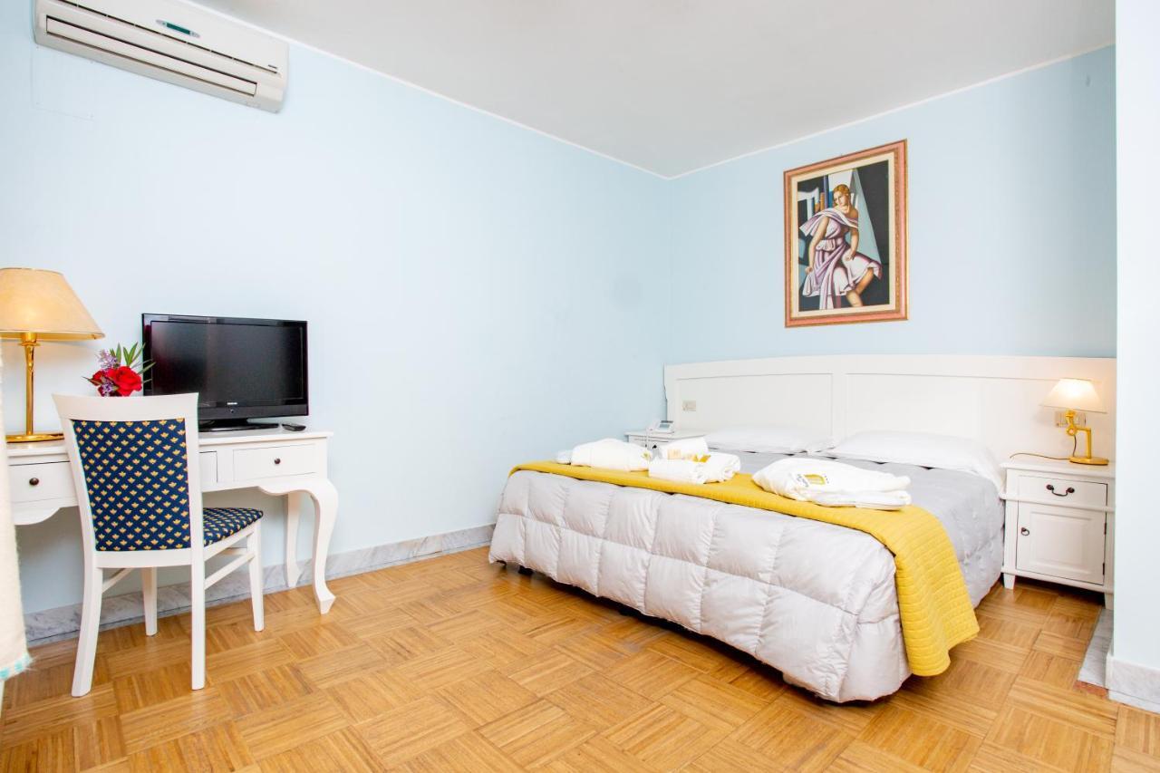 Hotel Marini Sassari Bagian luar foto